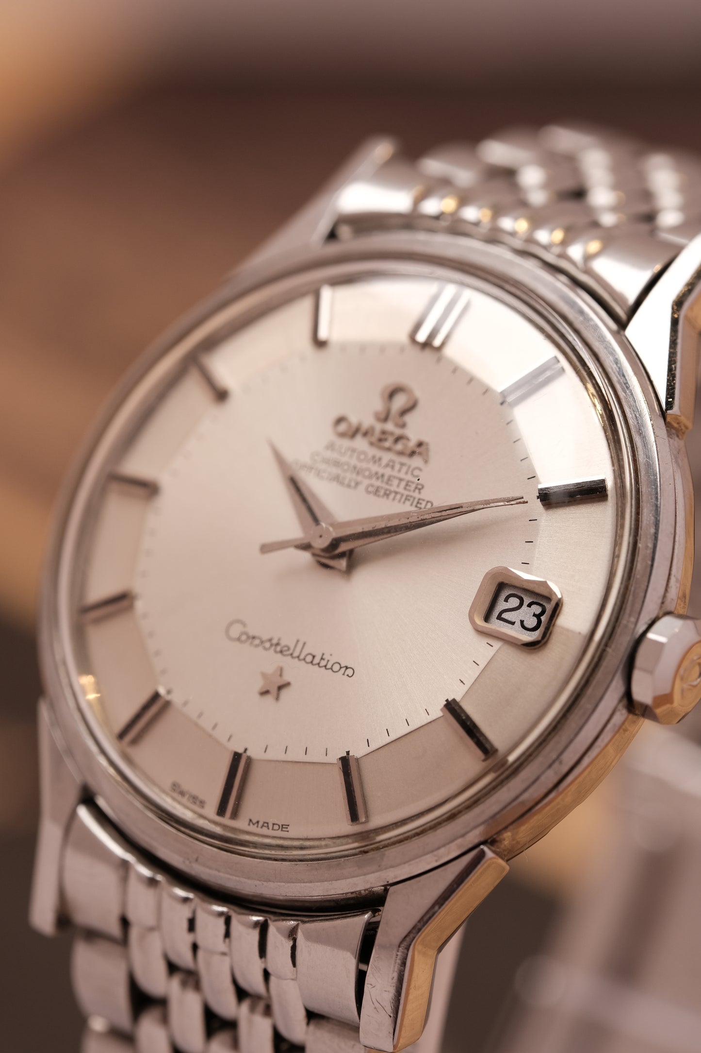 OMEGA CONSTELLATION PIE PAN DOG LEG AUTOMATIC CHRONOMETER REF. 168.005