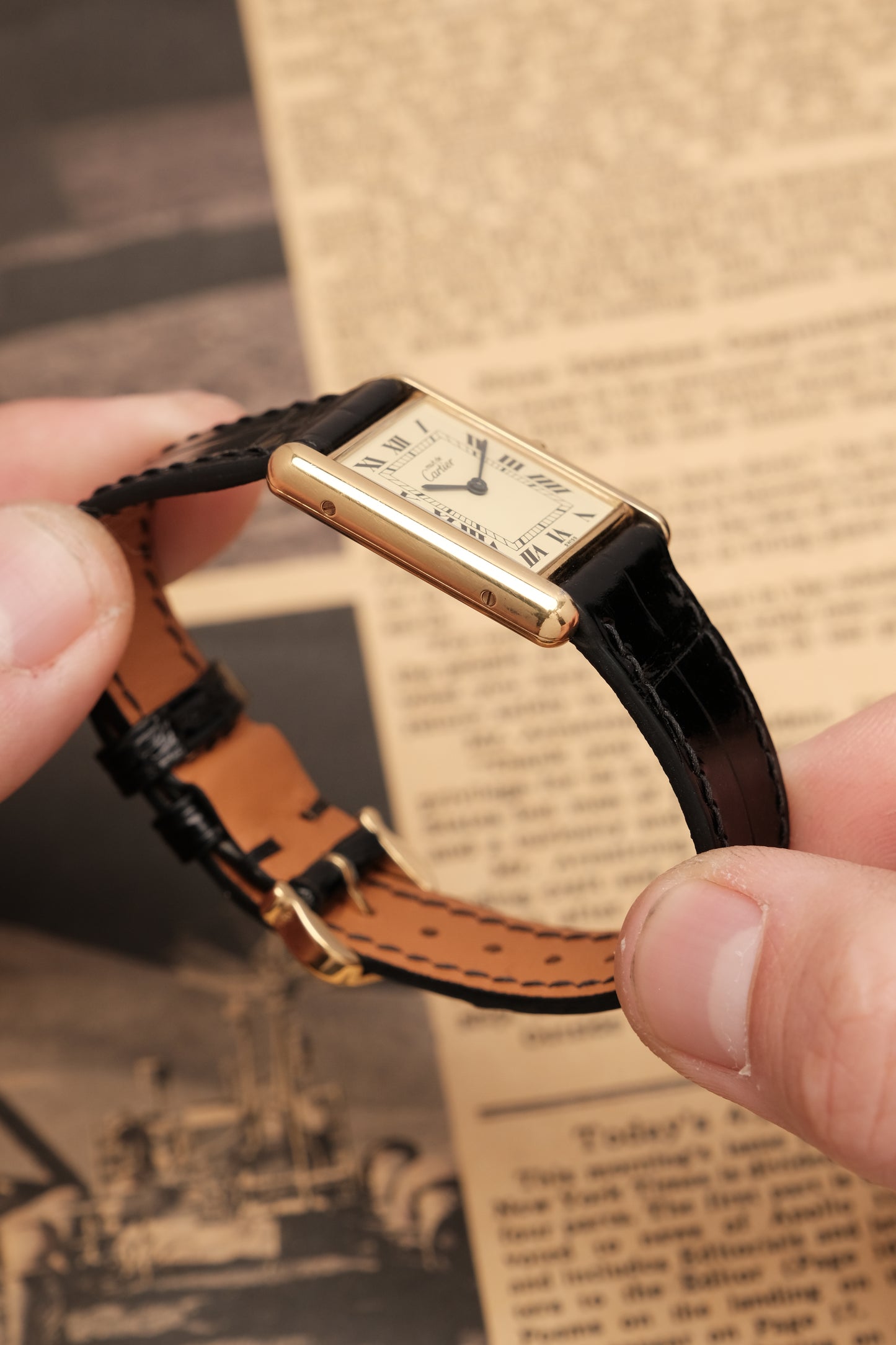 CARTIER MUST DE TANK VERMEIL (LM 23x31mm) ROMAN DIAL QUARTZ + Black Strap