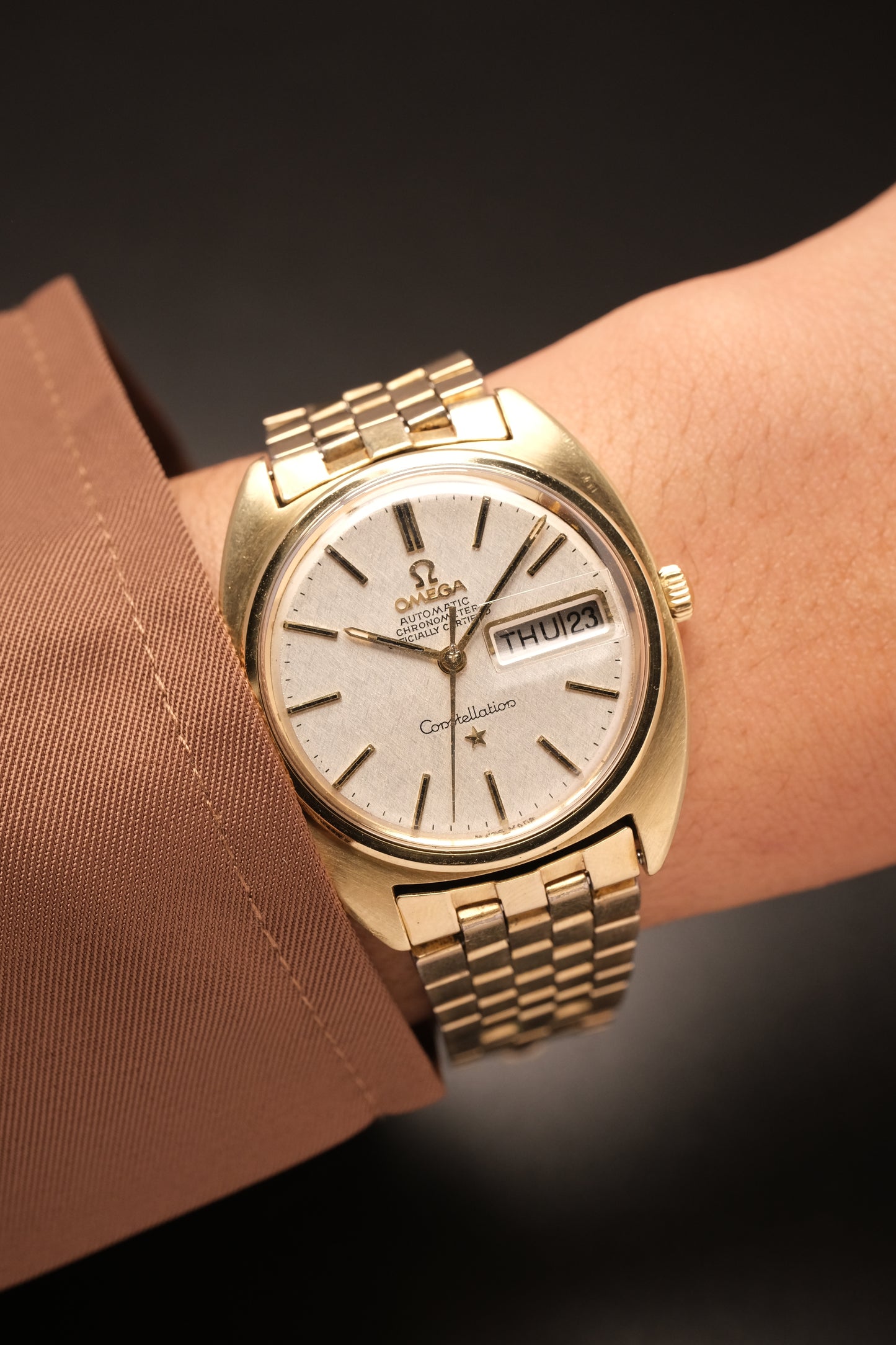 OMEGA Constellation C-shape Day-date Chronometer Linen White Dial  - 168.029