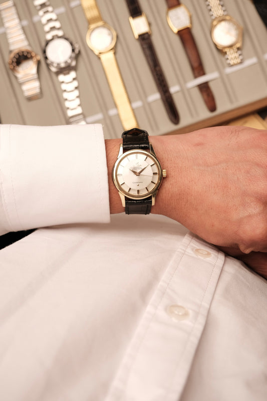1962 OMEGA CONSTELLATION PIE PAN White Dial Gold AUTOMATIC CHRONOMETER NO DATE REF. 14381.61.SC