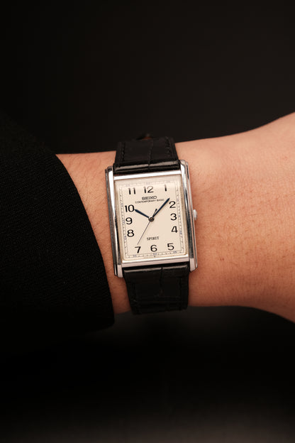 VINTAGE SEIKO CONTEMPORARY SPIRIT TANK 5S21 -5A00 Sweep Second Hand White Dial 1988