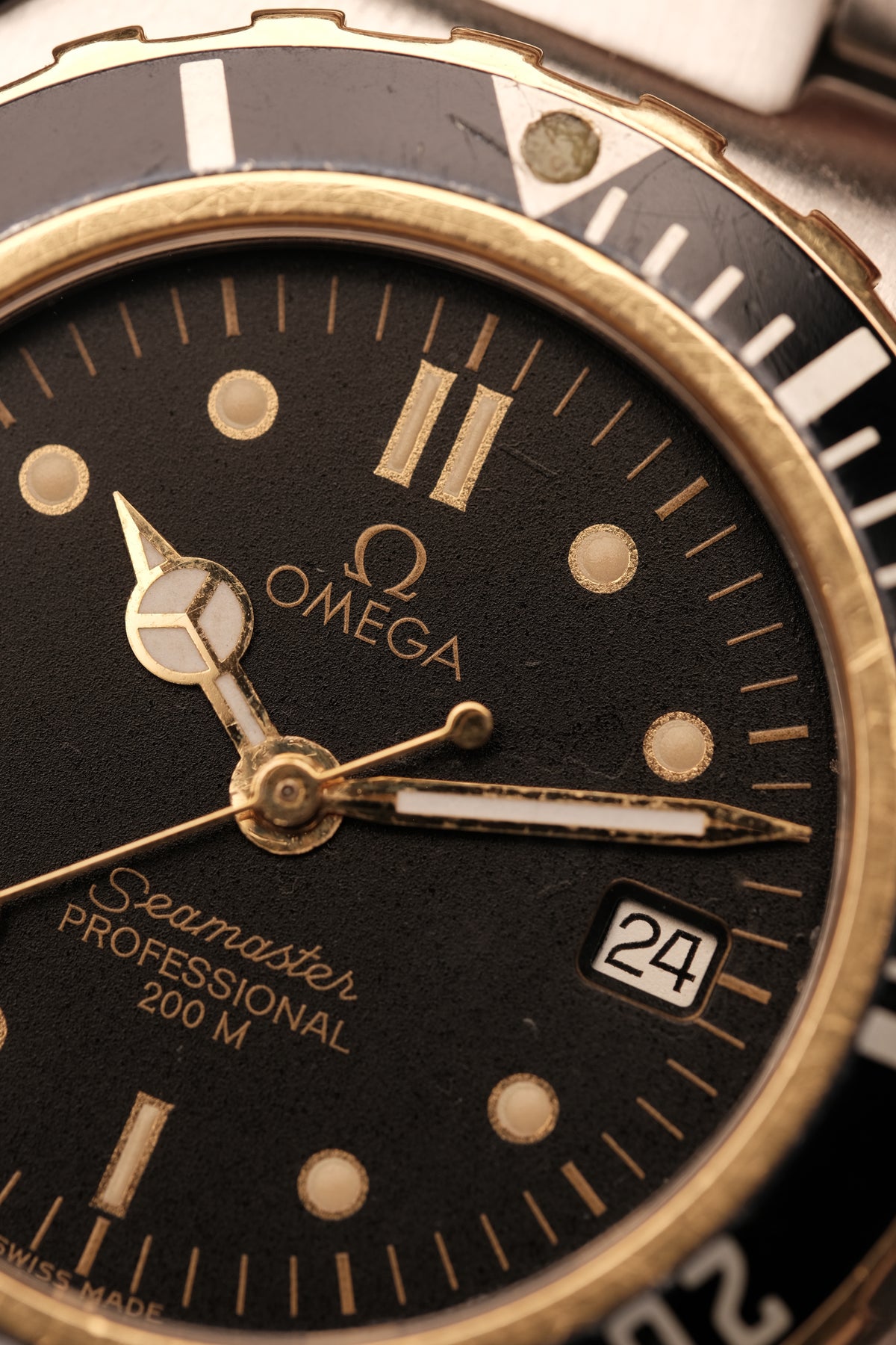 1991 Divers Omega Seamaster Two tone Professional 200m Quartz Vintage Pre Bond 36mm