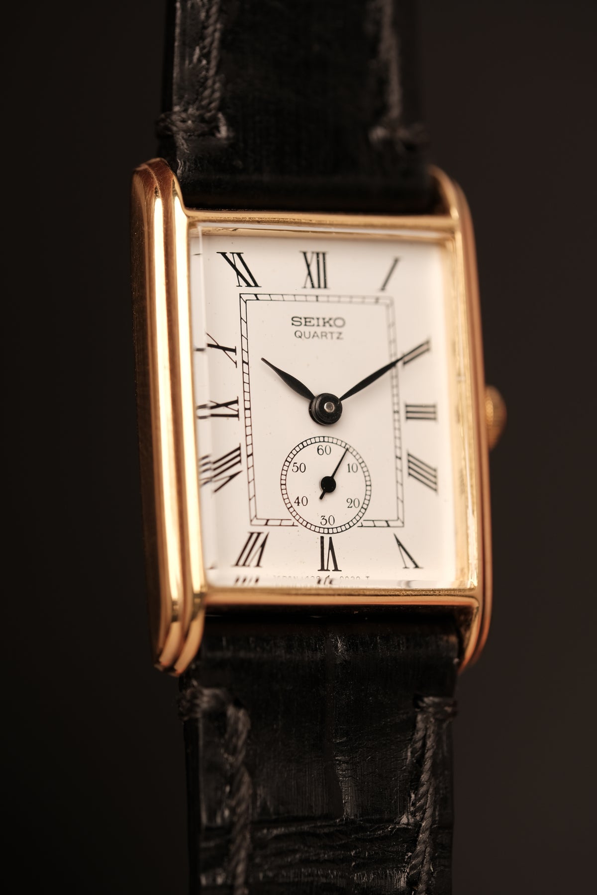 1981 SEIKO TANK ROMAN SUB-SECOND 1428-5020 (20X29MM)