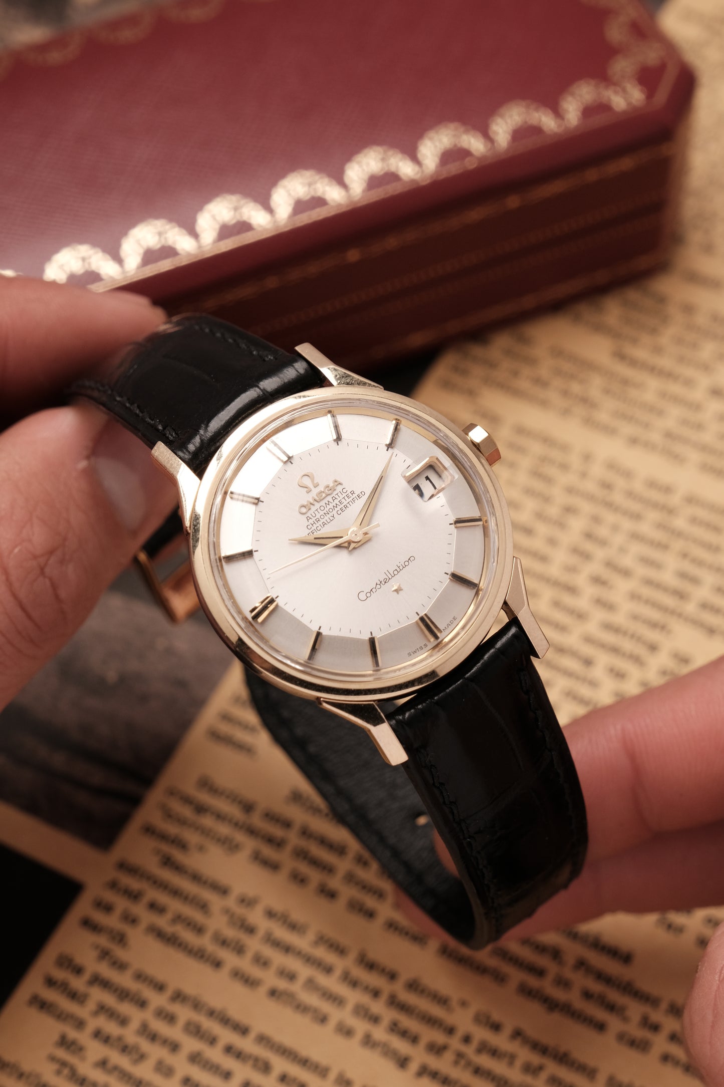 1959 OMEGA CONSTELLATION PIE PAN DOG LEG White Dial AUTOMATIC CHRONOMETER REF. 168.005 ( Black Strap)