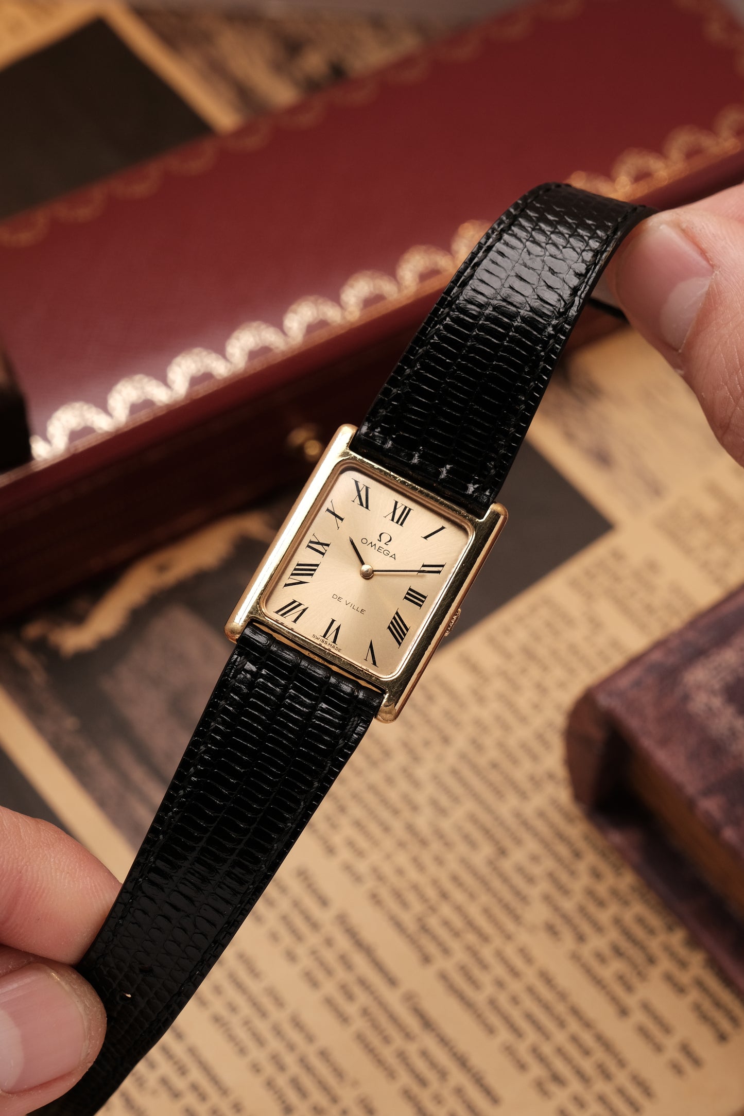 Vintage Tank OMEGA DE VILLE REF. 511.0404 (Roman number dial )