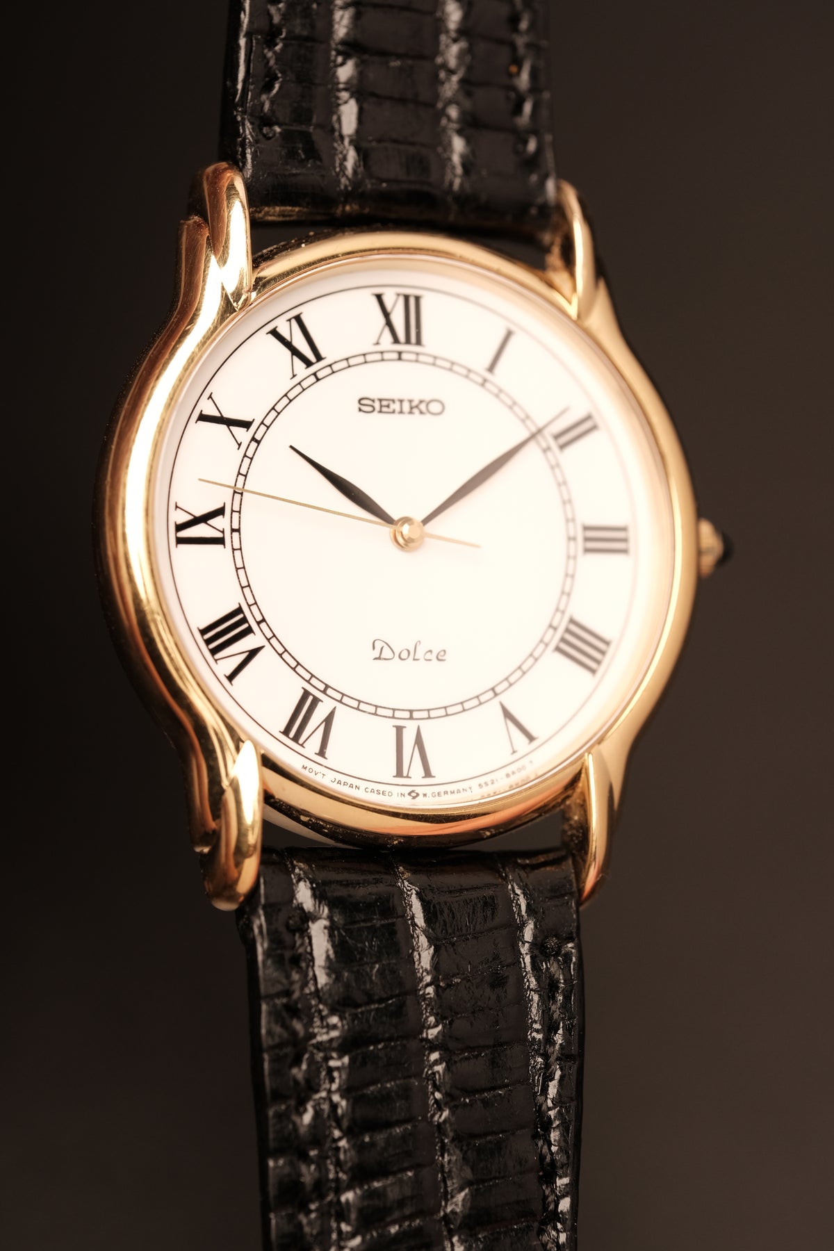 1989 Vintage  Seiko Dolce reference 5S21-8A00 Sweeping Hand 34MM