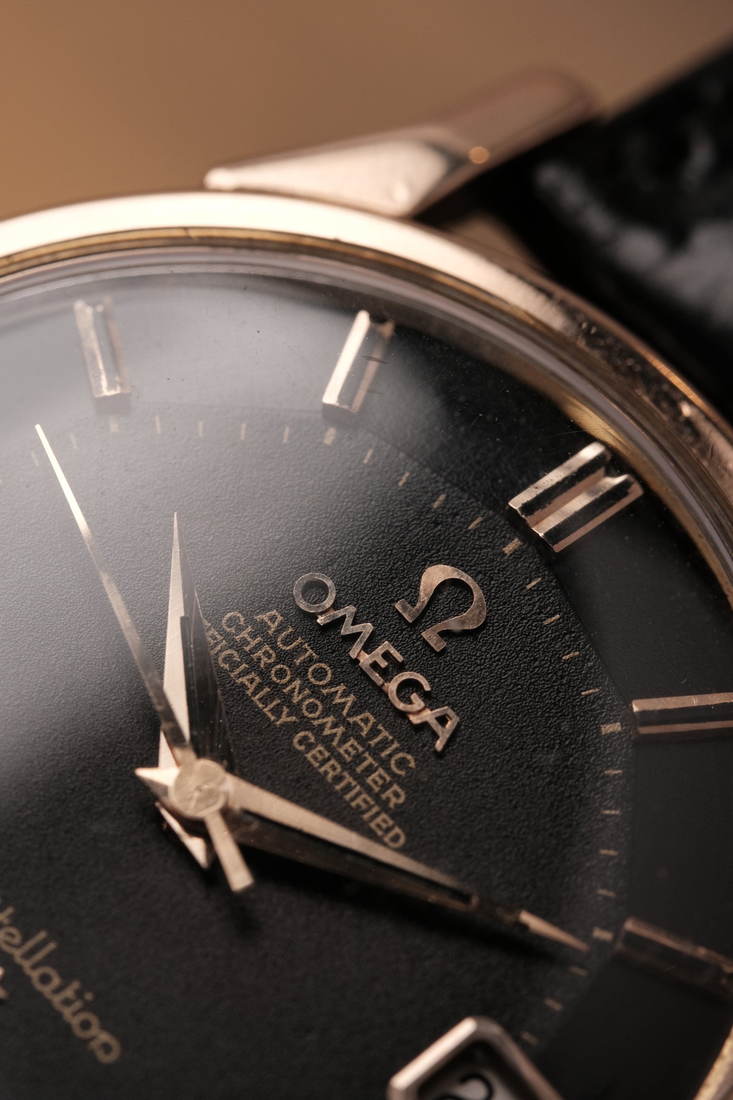 1963 OMEGA CONSTELLATION PIE PAN DOG LEG Black Dial Rose Gold  AUTOMATIC CHRONOMETER REF. 168.005