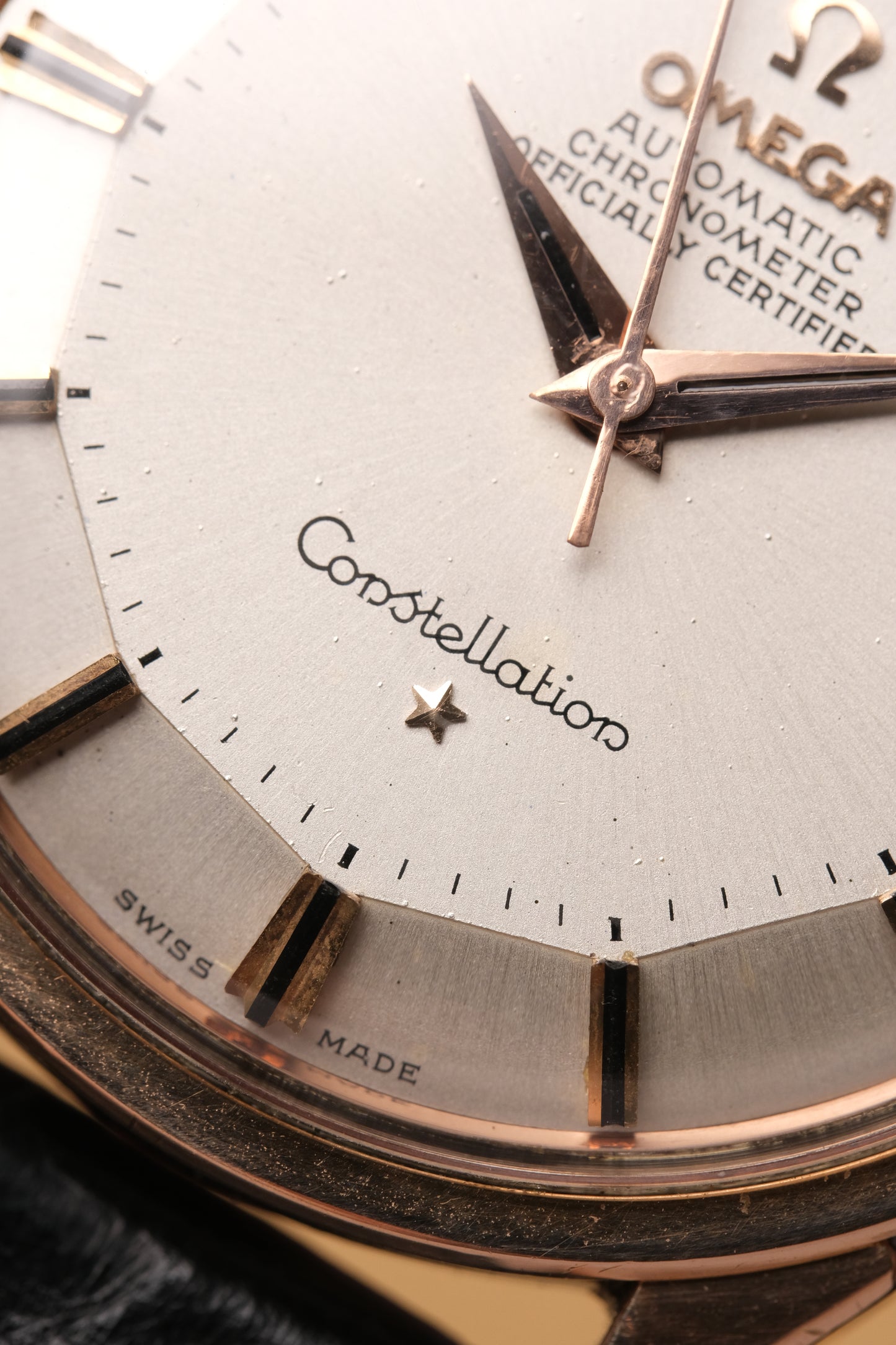 1966 OMEGA CONSTELLATION PIE PAN DOG LEG ROSE GOLD AUTOMATIC CHRONOMETER REF. 168.005