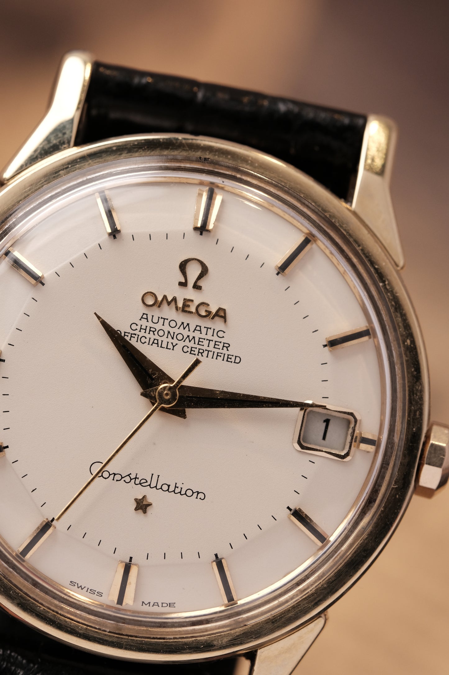 1966 OMEGA CONSTELLATION PIE PAN DOG LEG White Dial AUTOMATIC CHRONOMETER REF. 168.005