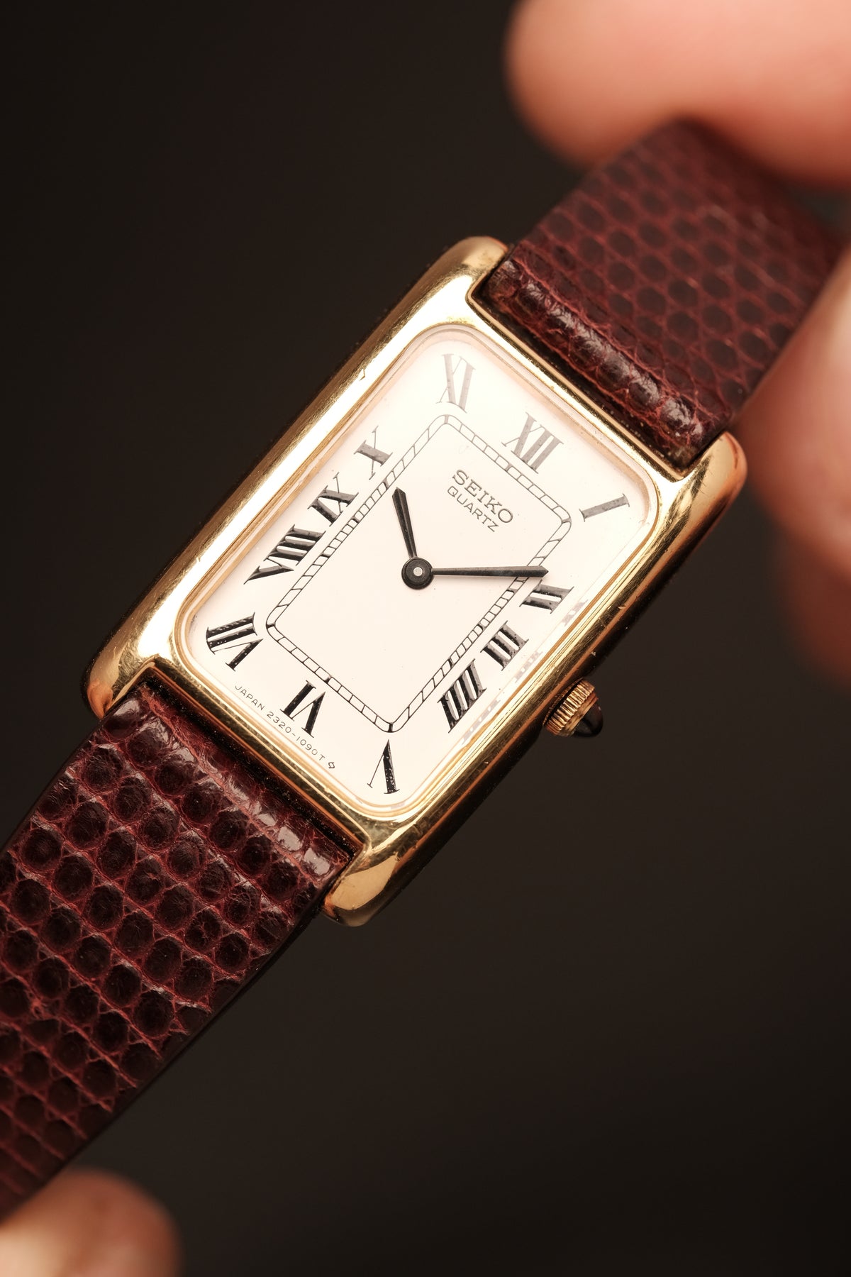 1981 Vintage Japan Mini Seiko Tank 2320-5630 (19x30mm)