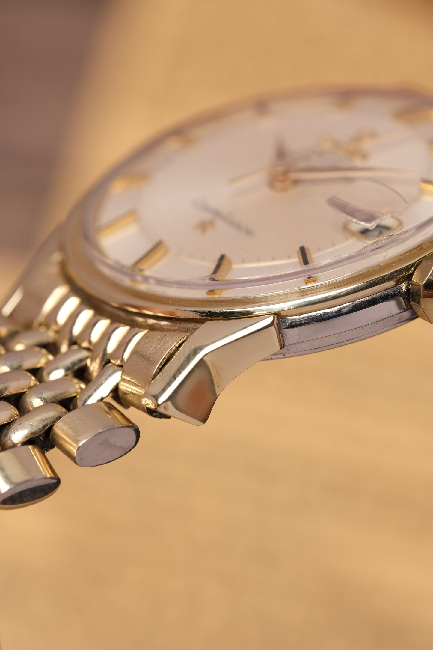 1968 OMEGA CONSTELLATION PIE PAN DOG LEG GOLD BRACELET  AUTOMATIC CHRONOMETER REF. 168.005