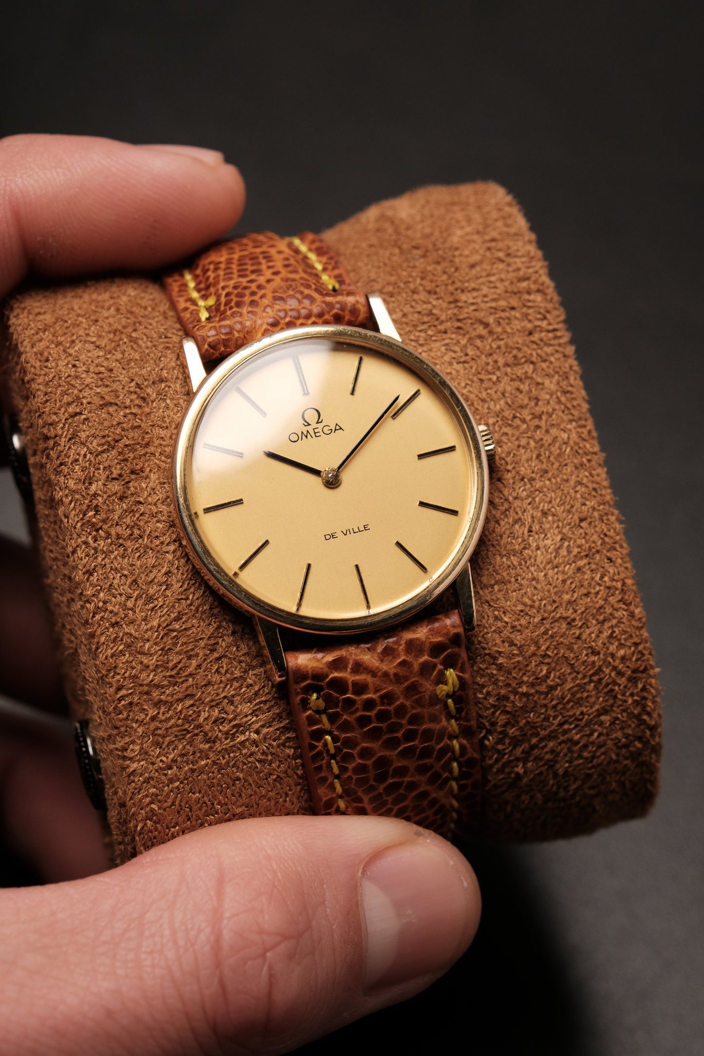 1970s Vintage OMEGA De Ville Gold Men's Watch - 111.140