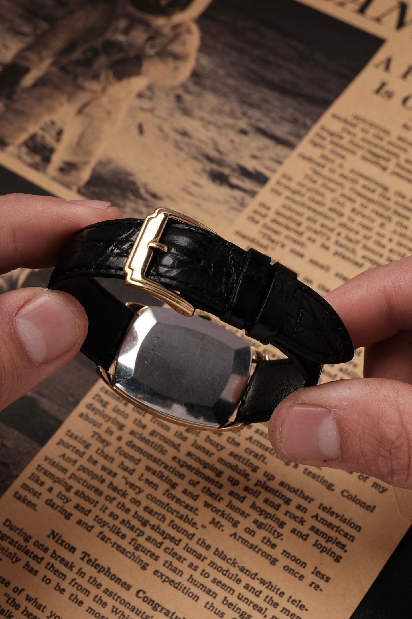 70s Manual Wind Universal GENÈVE GP Ellipse