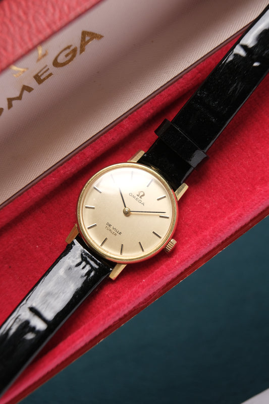 1970's Her Omega De Ville Turler  511.215 Cal. 625 Hand-Winding Vintage New Old Stock