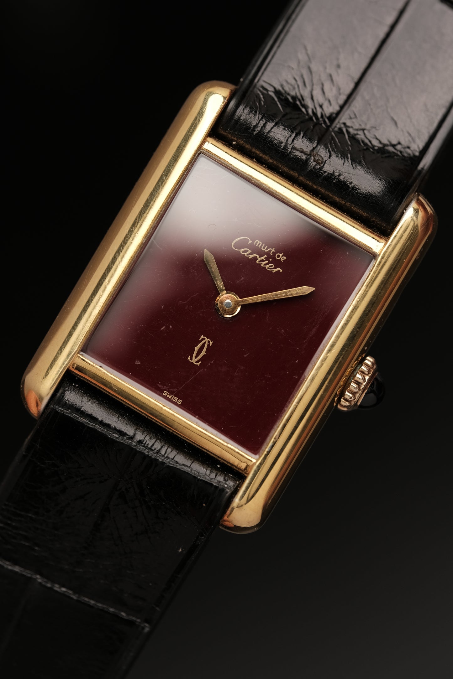 CARTIER MUST DE TANK VERMEIL (SM 20x28mm) BURGUNDY RED DIAL HAND WINDING