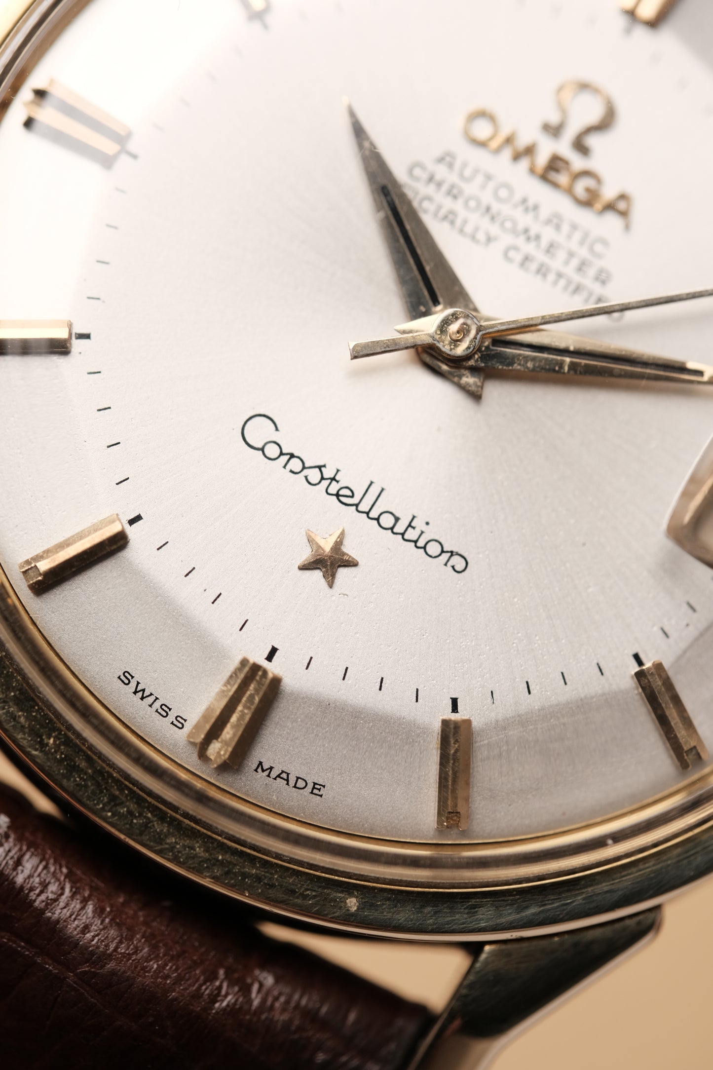 1966 OMEGA CONSTELLATION PIE PAN DOG LEG White Dial AUTOMATIC CHRONOMETER REF. 168.005