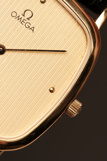 Vintage Omega De Ville Square (30x30mm) Quartz Ref. 195.0077