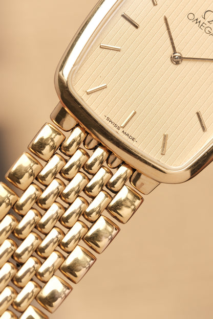 Omega De Ville Ref. 395.0876.2 Cal.1378 Ultra Thin Gold Quartz Integrated Bracelet