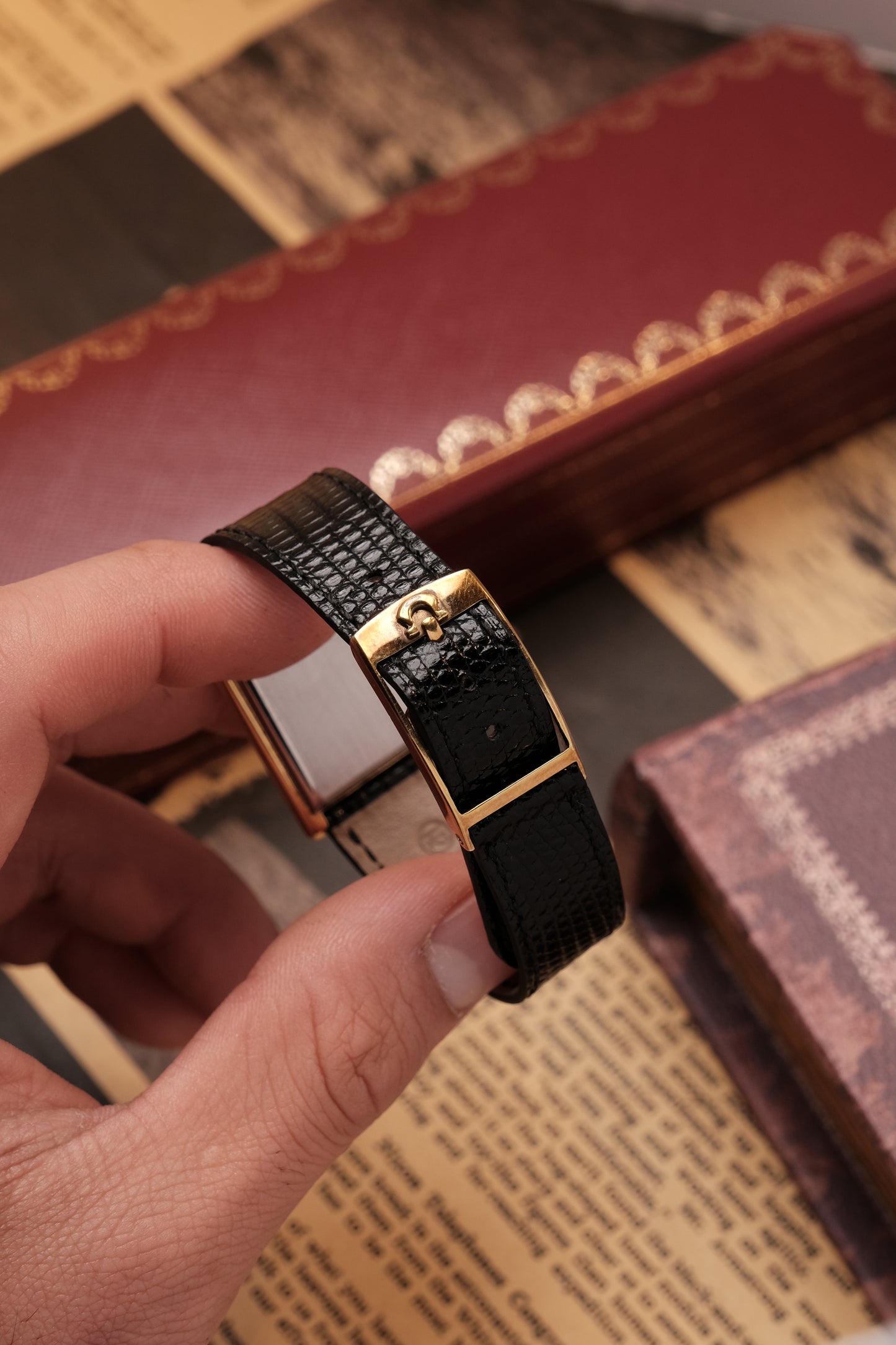 Vintage Tank OMEGA DE VILLE REF. 511.0404 (Roman number dial )