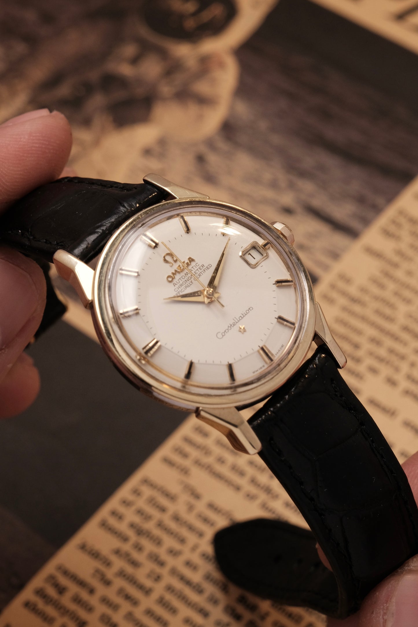 1966 OMEGA CONSTELLATION PIE PAN DOG LEG White Dial AUTOMATIC CHRONOMETER REF. 168.005