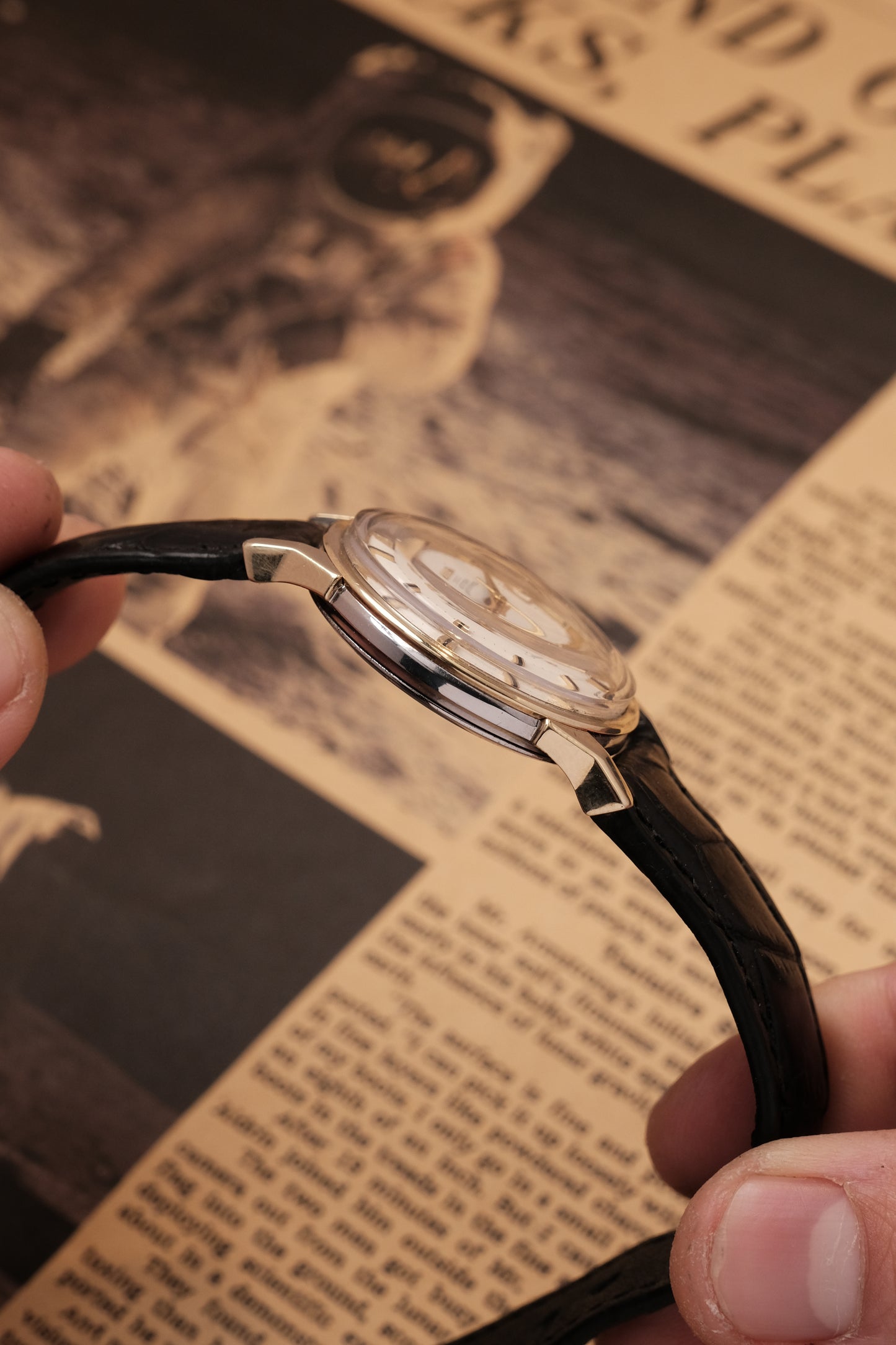 1966 OMEGA CONSTELLATION PIE PAN DOG LEG White Dial AUTOMATIC CHRONOMETER REF. 168.005