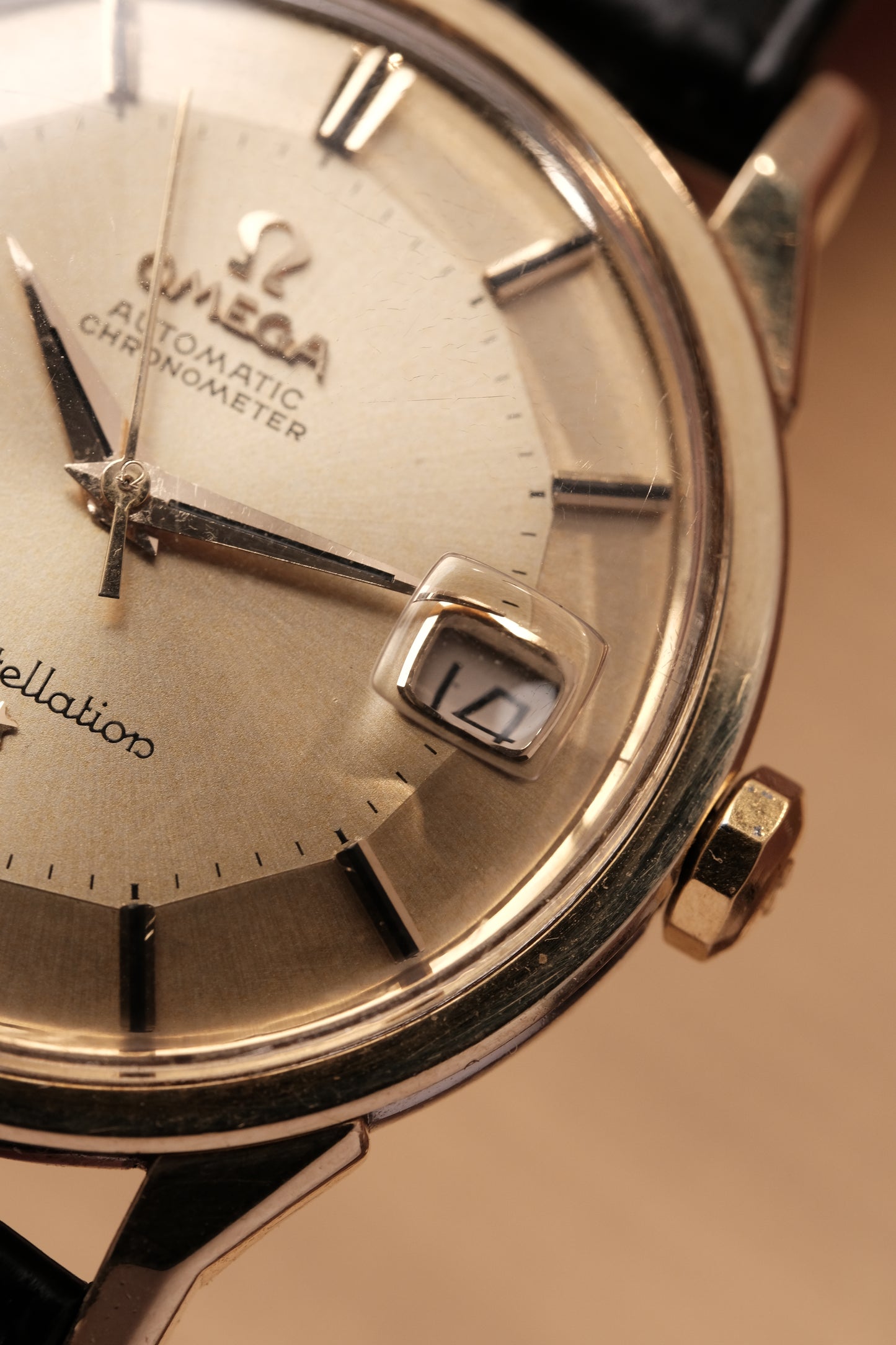 1962 OMEGA CONSTELLATION PIE PAN Champagne Dial CHRONOMETER REF 14902-62 or 168.005