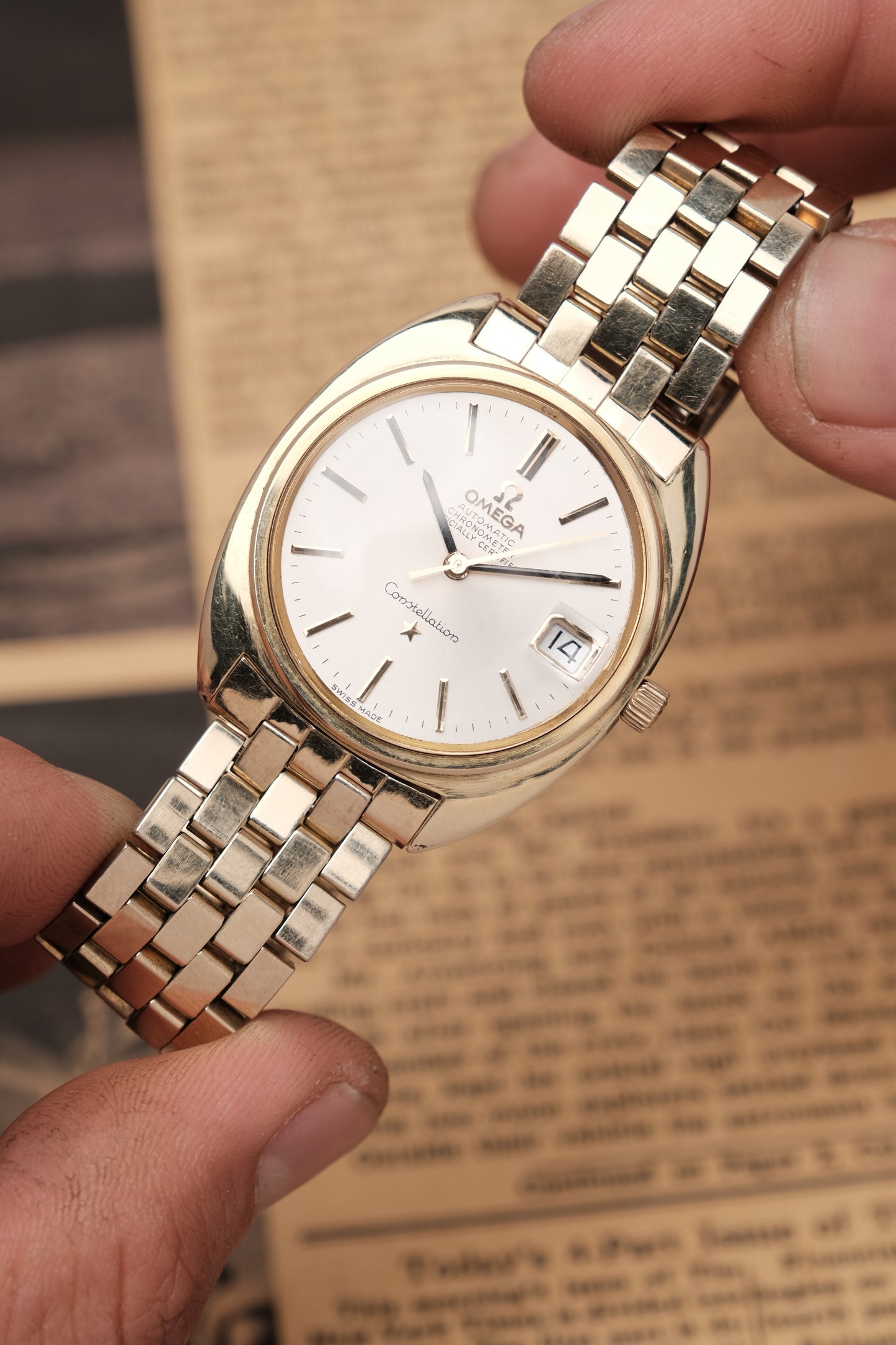 1969 OMEGA Constellation C-shape Day Chronometer White Dial - 168.017