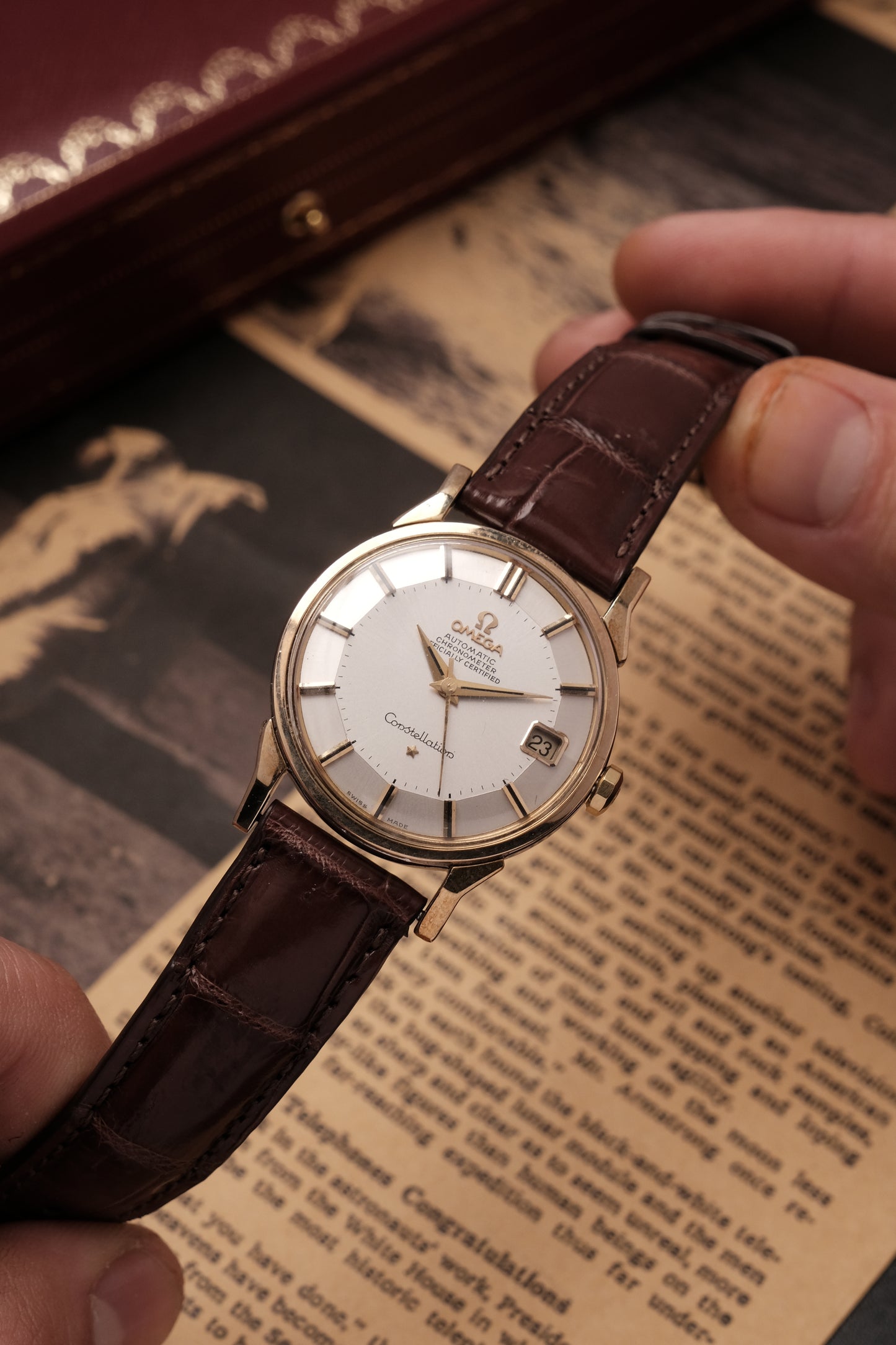 1966 OMEGA CONSTELLATION PIE PAN DOG LEG White Dial AUTOMATIC CHRONOMETER REF. 168.005