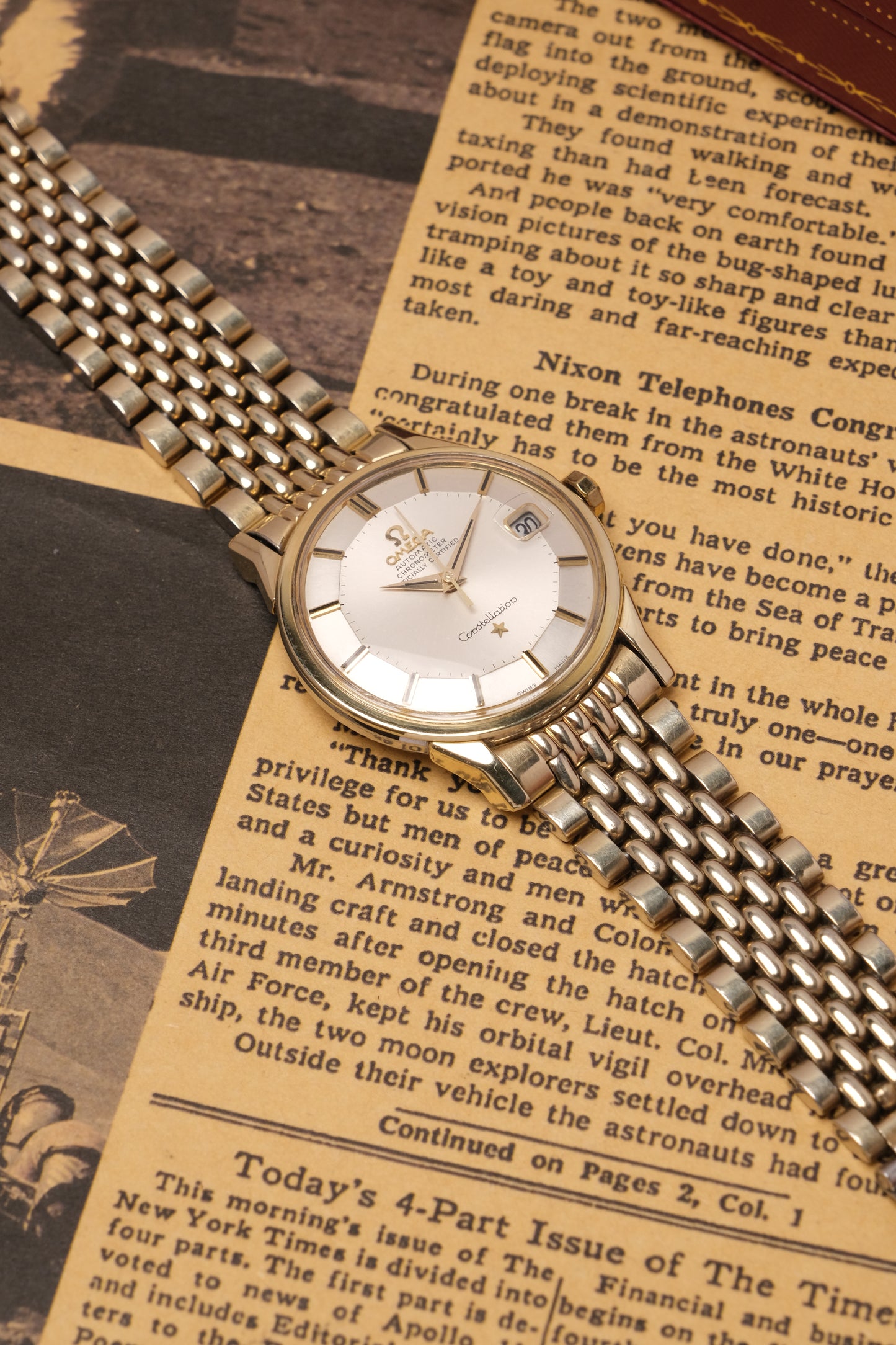 1968 OMEGA CONSTELLATION PIE PAN DOG LEG GOLD BRACELET  AUTOMATIC CHRONOMETER REF. 168.005